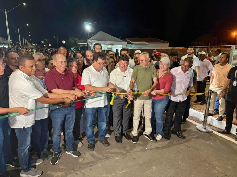 Ipiranga do Piauí inaugura Avenida Francisco de Assis Moura durante agenda do governador Rafael Fonteles